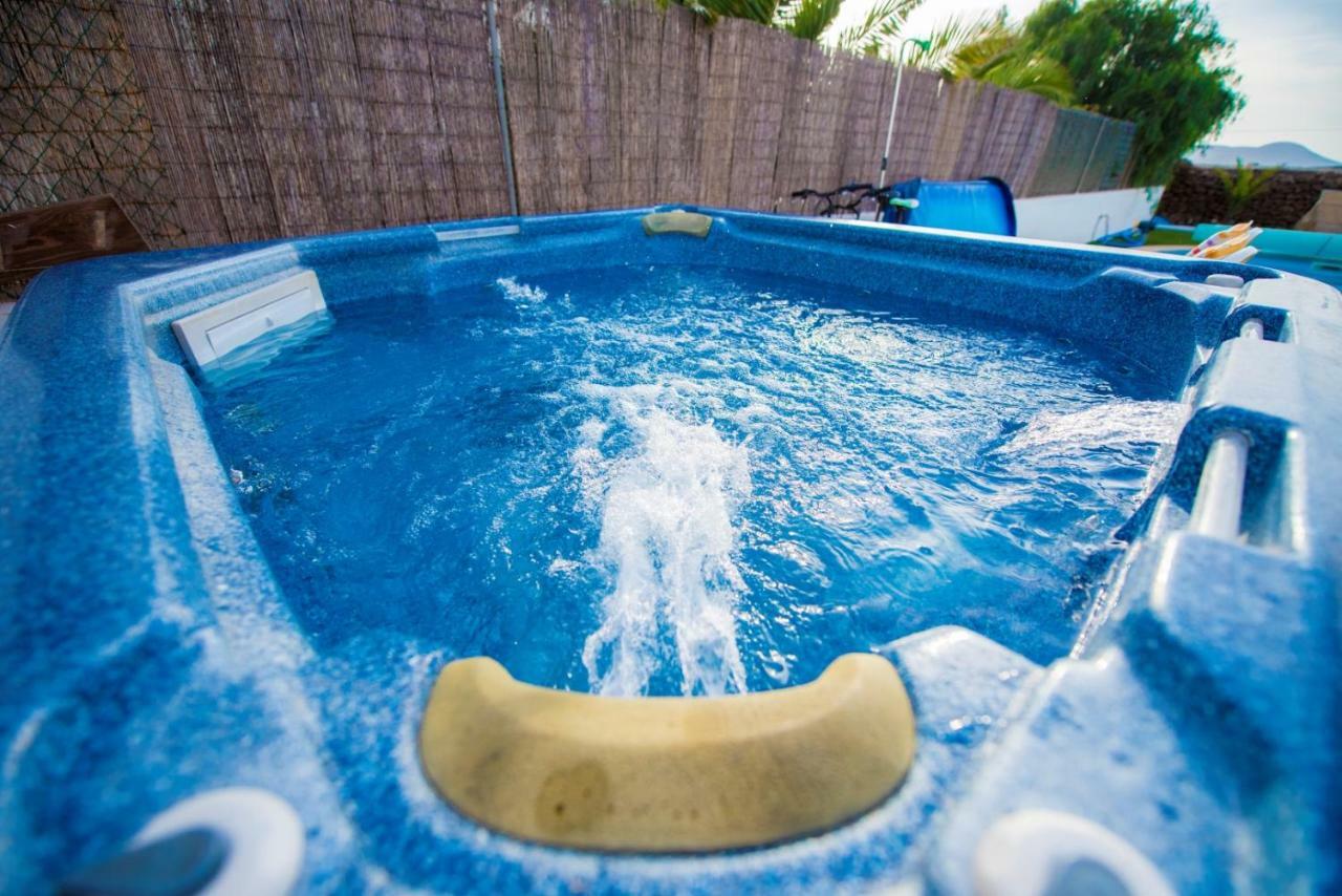 Villatommy Heated Pool, Hottub, Fast Wifi Lajares Extérieur photo